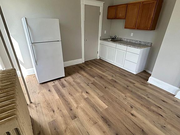 3rd image of 1536 Carlisle Ave #1
