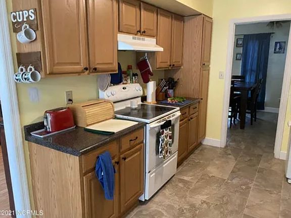 5th image of 513 Crissy Dr