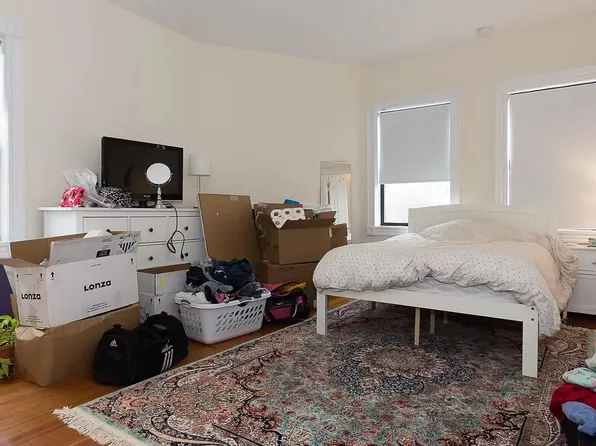 17 Keswick St APT 6, Boston, MA 02215