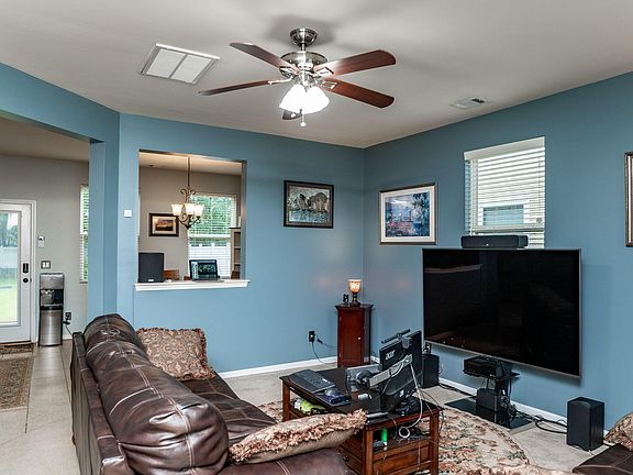 5th image of 48 Cedar Creek Circle