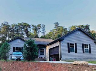 122 Woodruff Ln, Moore, SC 29369