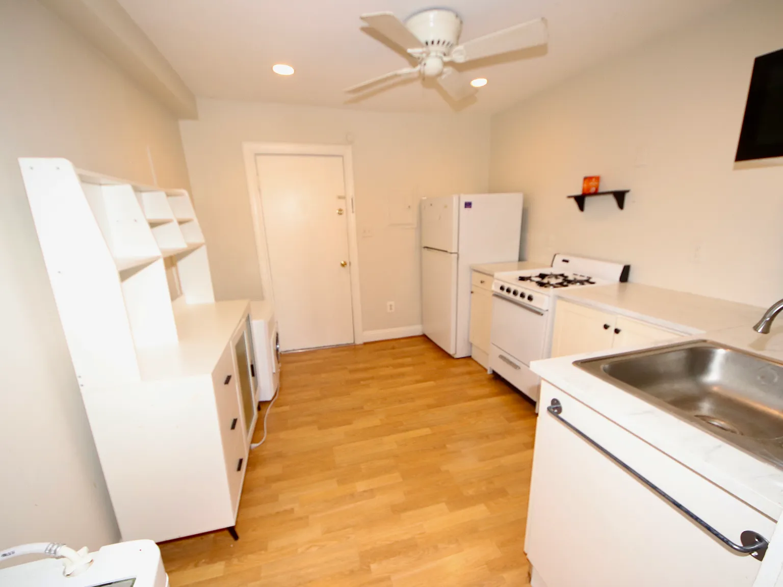 1 bed, $1,350 — Photo 4