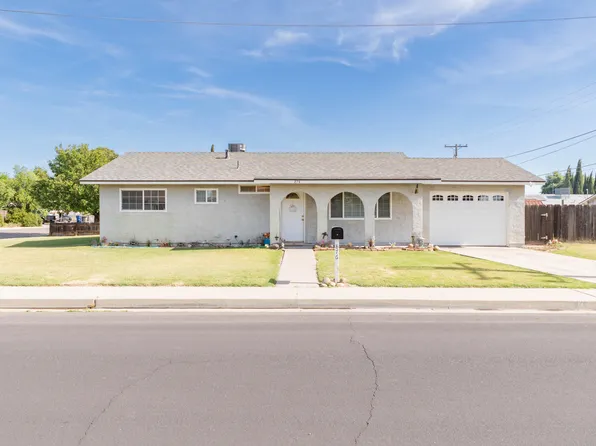 876 Daphne Lane, Lemoore, CA 93245