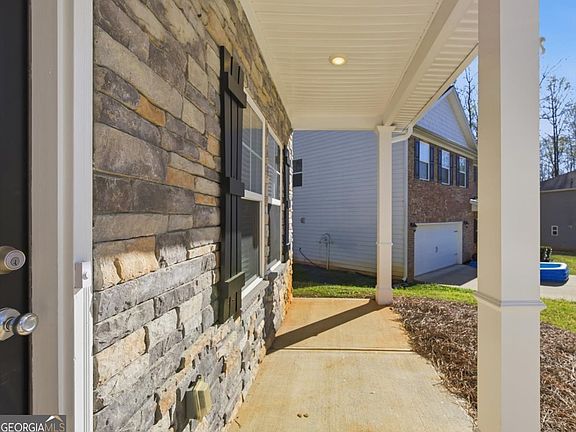 3rd image of 456 Pearson Cir