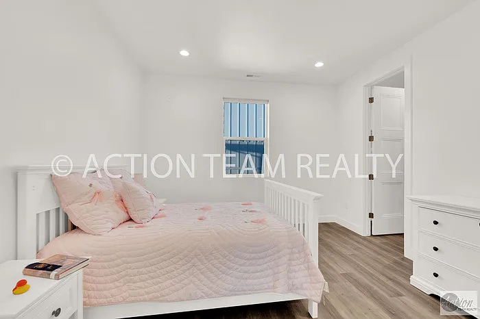 1722 W Oakridge Dr — Photo 43