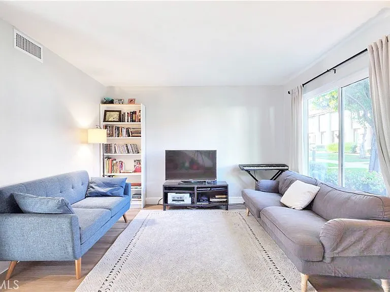 4646 Minorca Way — Photo 19