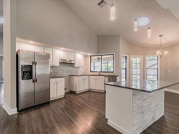 3rd image of 3811 Cold Creek Dr