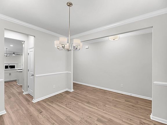 3rd image of 240 Weldin Gate Dr