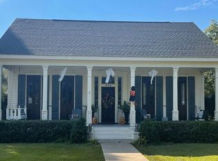 803 Buena Vista St, Pascagoula, MS 39567