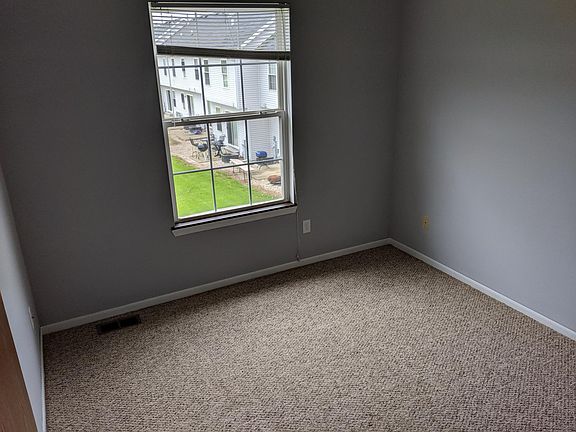 5th image of 855 Regent Dr APT M