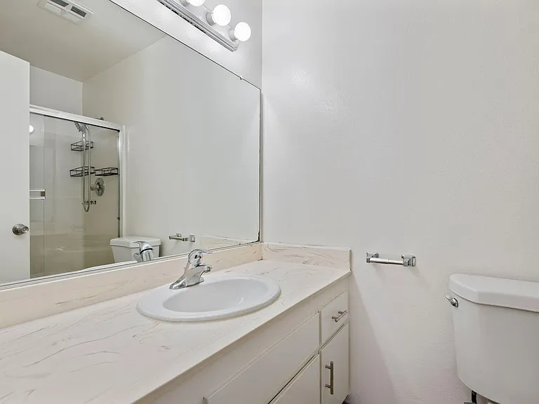 313 Northgate Dr #D — Photo 12
