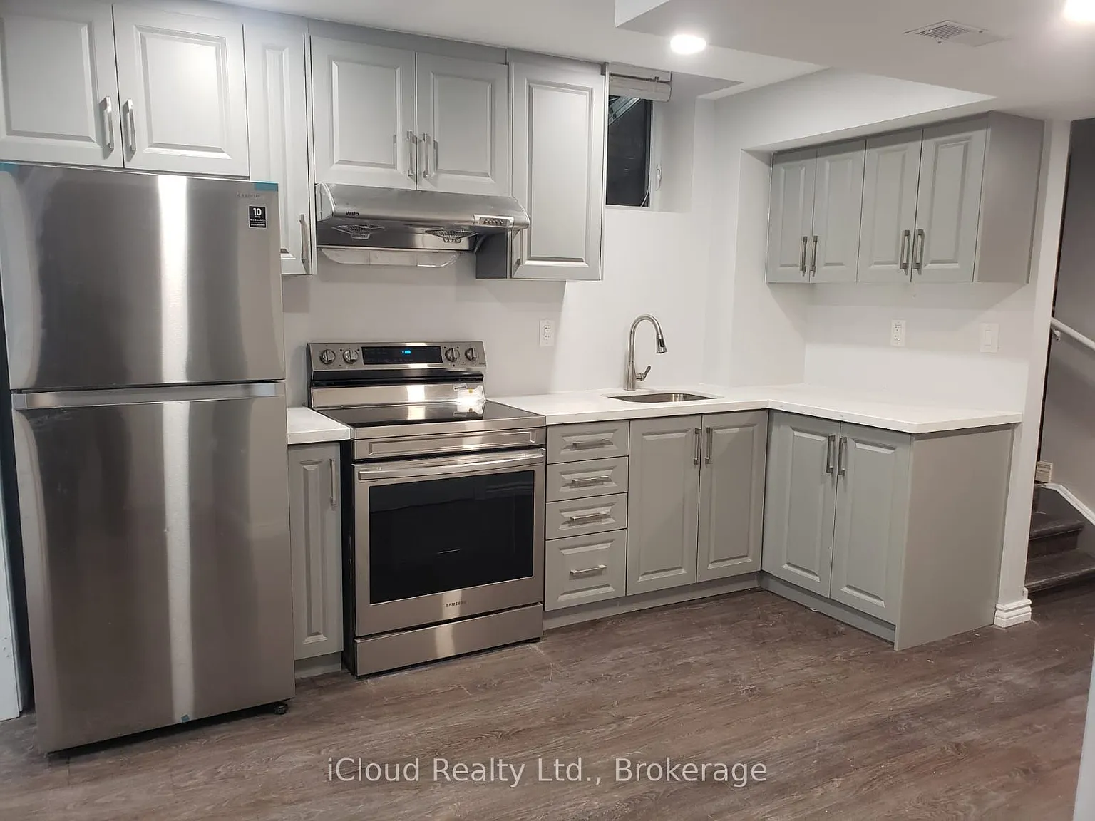 3 bed, $2,000 — Photo 3