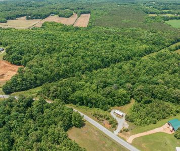 800 Smith Chapel Rd, Decaturville, TN, 38329