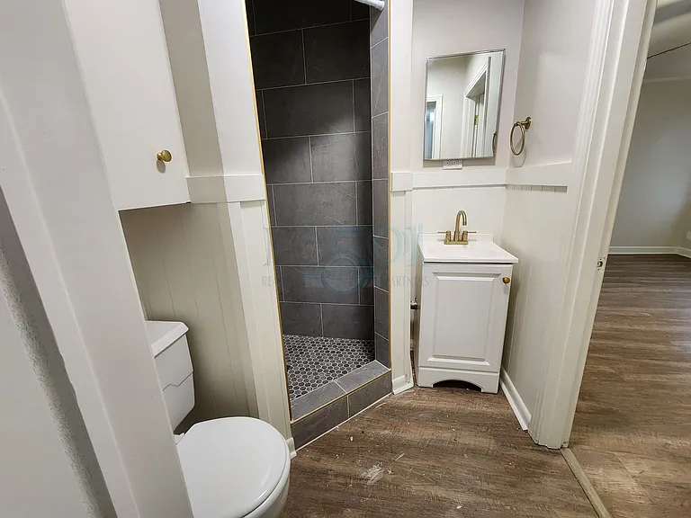 7520 W Markham St — Photo 32