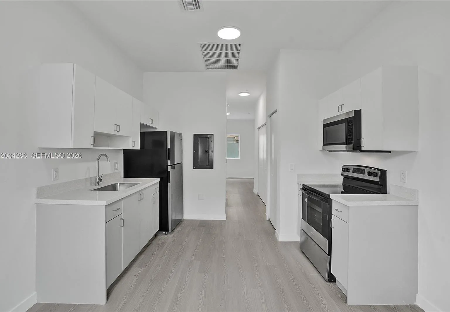 Lawrence Estates Land Cos — Photo 3
