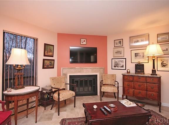 3rd image of 35 Brooke Hollow Ct #35