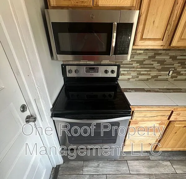 2450 Benton Blvd #B — Photo 2