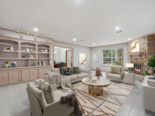 2111 Riverlawn Dr, Humble, TX 77339