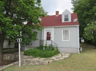 718 Hays St, Council Grove, KS 66846