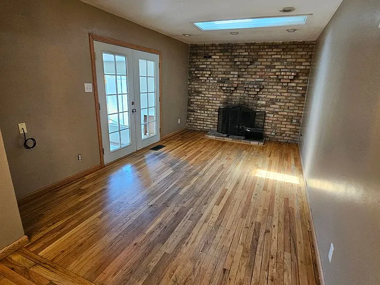 231 Galleron Way — Photo 4