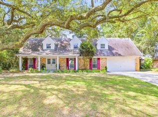 5307 Lakewood Dr, Milton, FL 32570