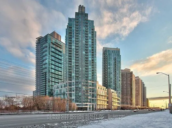 220 Burnhamthorpe Rd W Unit 1801, Mississauga, ON L5B 4N4