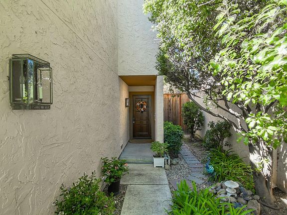 4th image of 4746 Lago Vista Cir