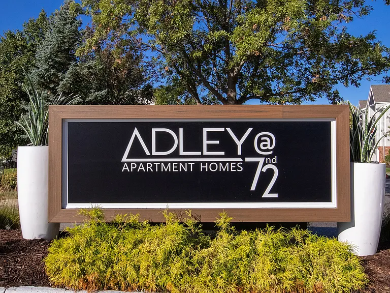 Adley at 72nd: Papillion's Most Desired Address!