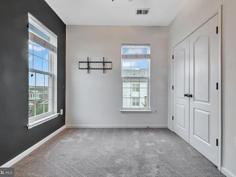 5502 Capital Gateway Dr — Photo 18
