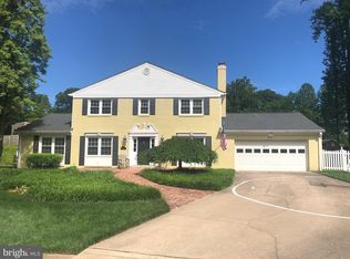 7327 Yates Ct, Mc Lean, VA 22101