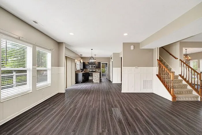 16259 Countryside Blvd — Photo 8