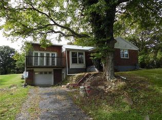 167 Hall Rd, Aliquippa, PA 15001