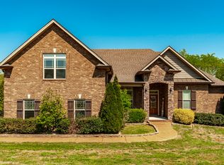 1004 Robert Lee Dr, Gallatin, TN 37066
