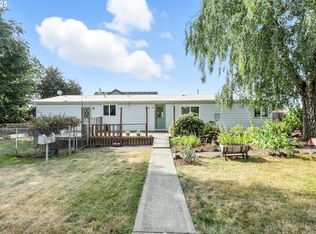 126 W 15th St, La Center, WA