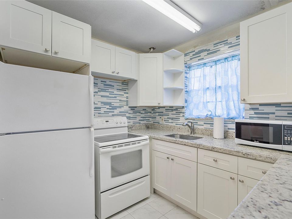 1st image of 88 Markham #E