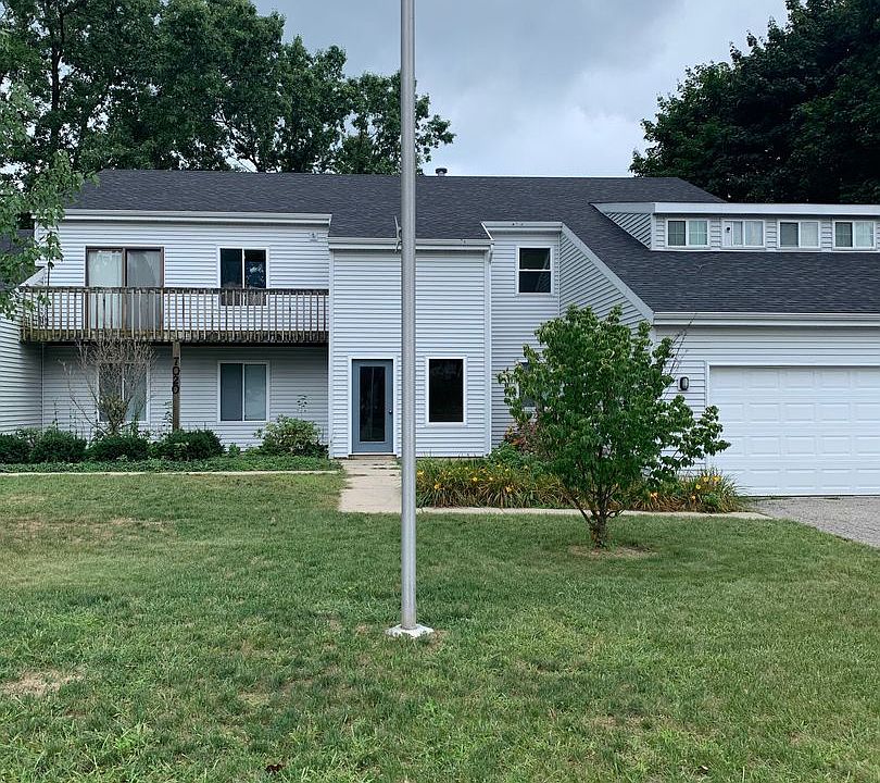 1st image of 7020 Bonaire Dr NE APT A