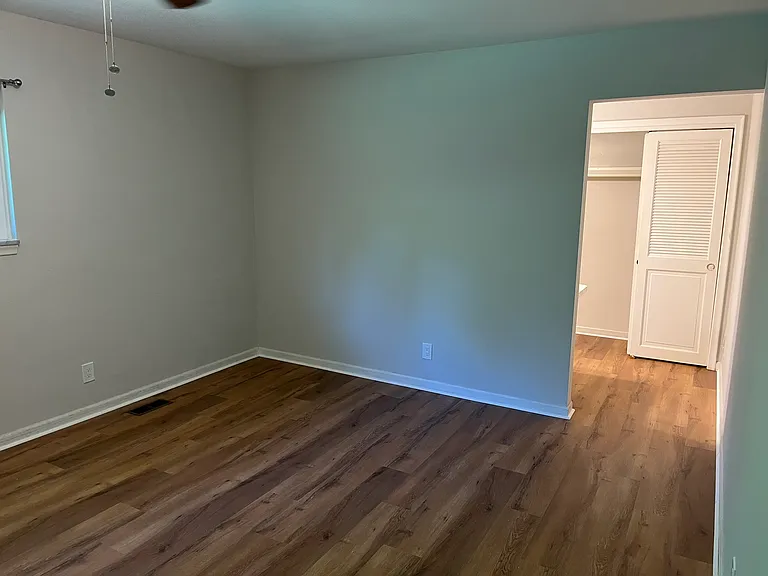 33426 Harlan Dr — Photo 11