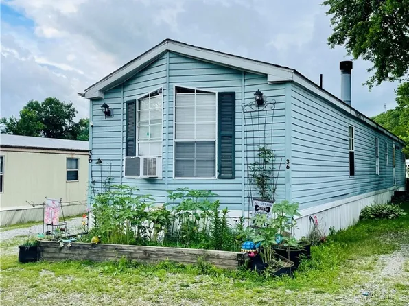 36 Granite Dr, Finleyville, PA 15332