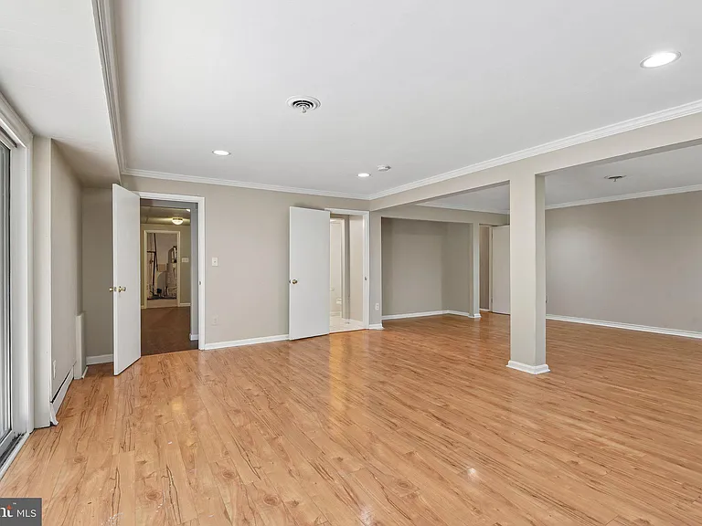 10206 Green Clover Ct — Photo 31