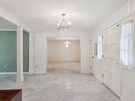 3rd image of 17 Rue Lemans