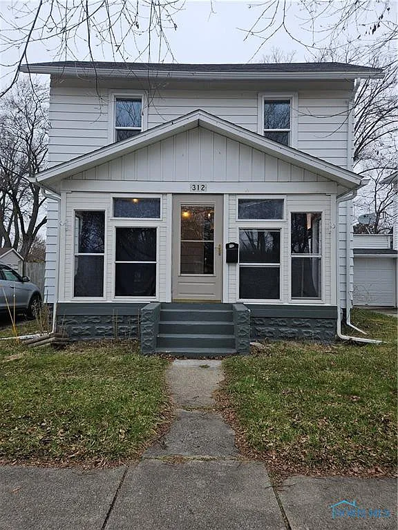 312 Ordway Ave photo 1