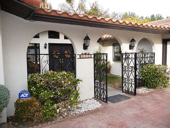 2nd image of 5153 Willow Creek Cir
