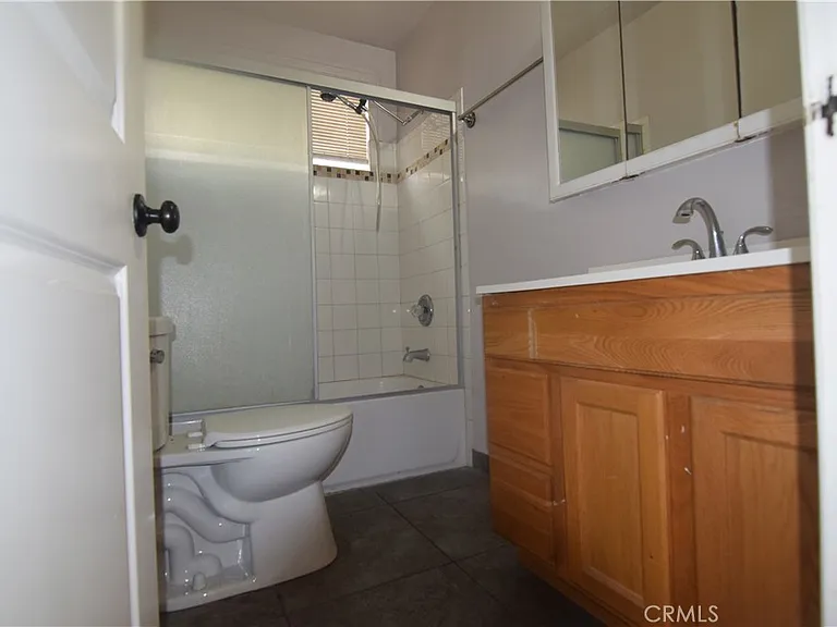 317 E Providencia Ave #C — Photo 10