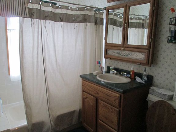 3rd image of 2322 26th St