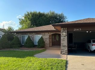 2143 Fisher Dr, Sterling Heights, MI 48310
