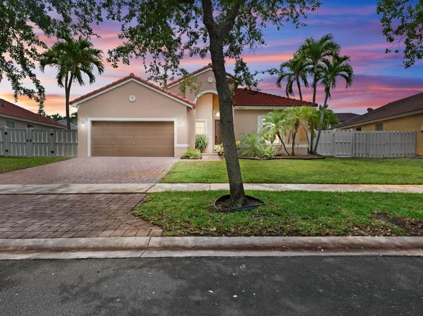 19428 SW 27th St, Hollywood, FL 33029