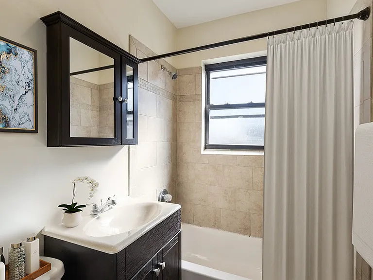 4737 N Hermitage Ave — Photo 4