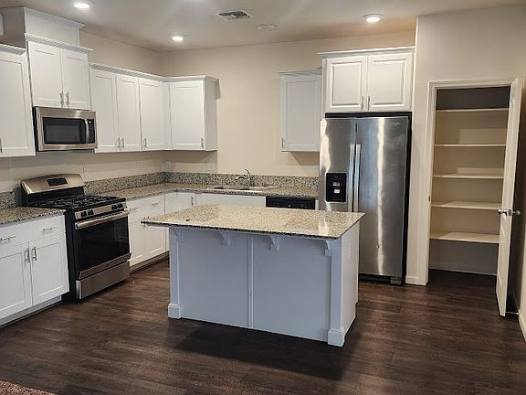 kitchen with pantry_11202024