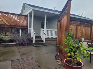 702 Oak Ter, Petaluma, CA 94952