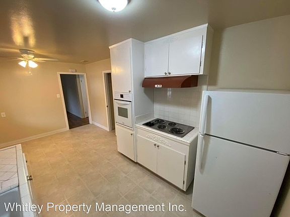 5th image of 379 Roble Ave